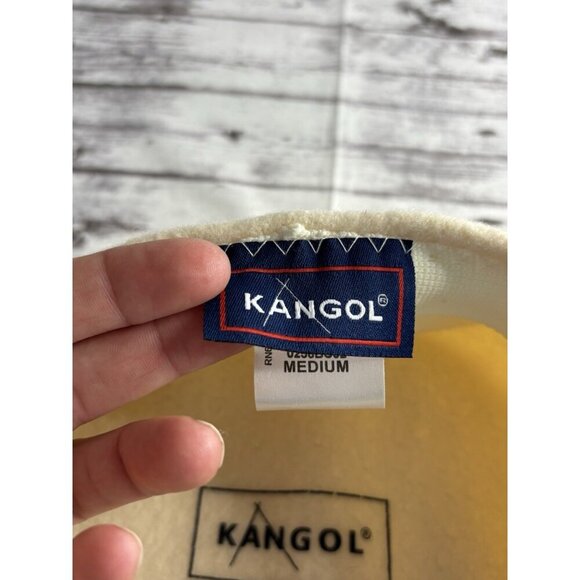 NWT Kangol Men's Seamless Wool Cap Hat Ivory Medium - Picture 6 of 6